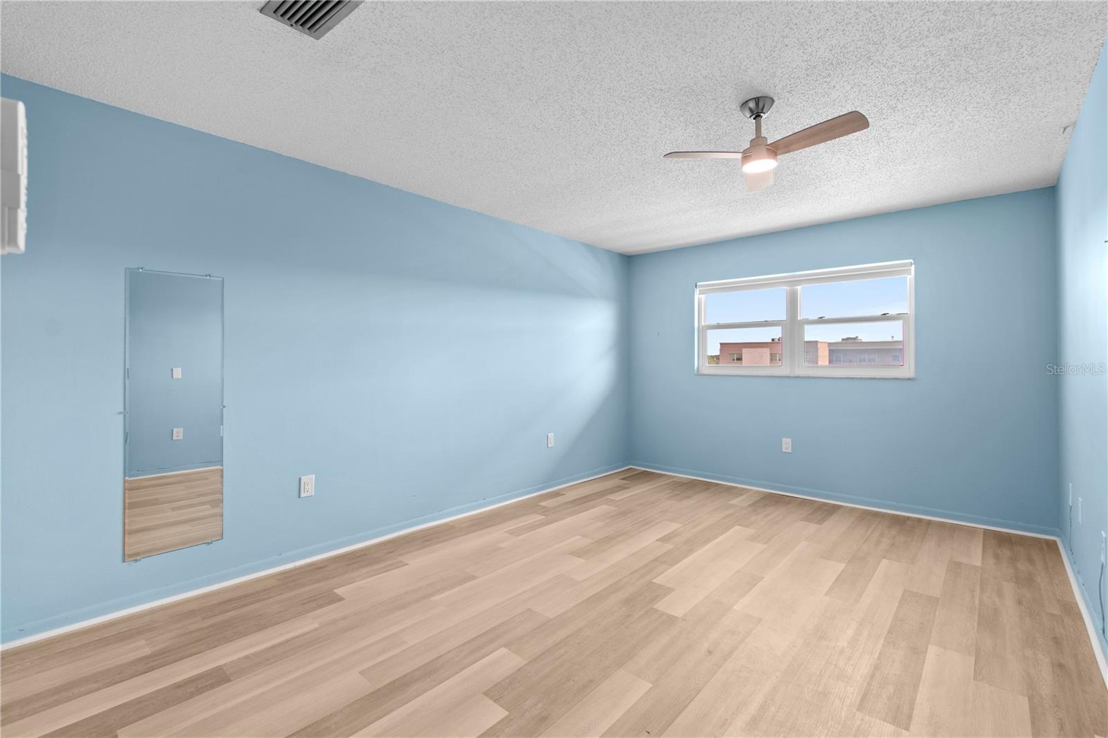 Image 7 of 46 For 5603 80th Street N 512