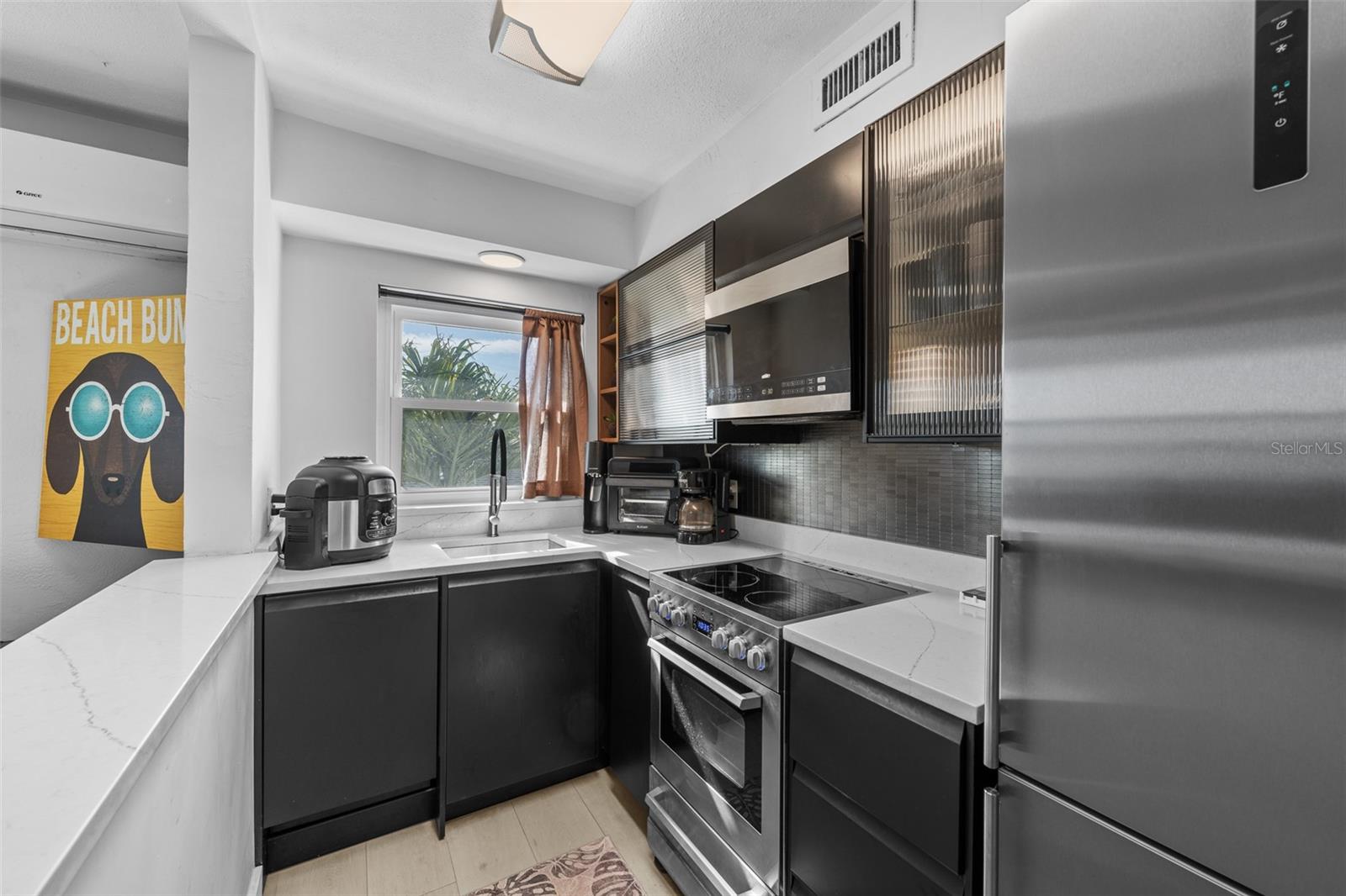 Image 13 of 20 For 11430 3rd Street E