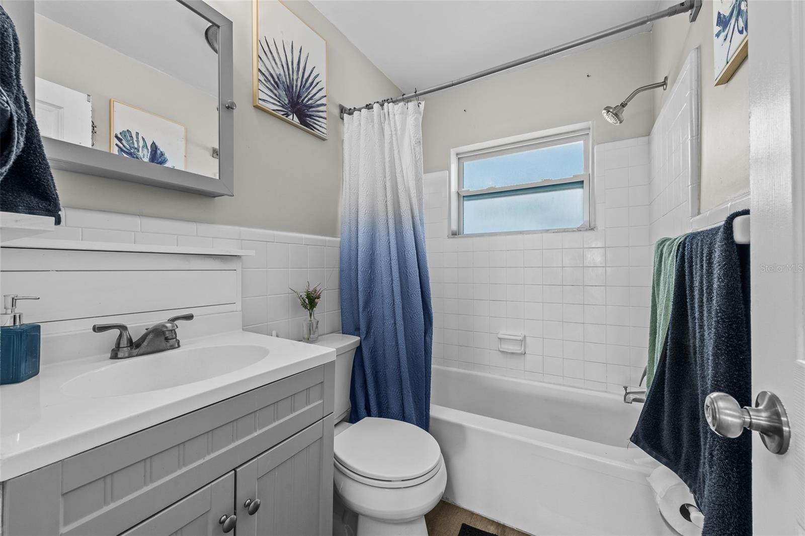 Image 17 of 20 For 11430 3rd Street E