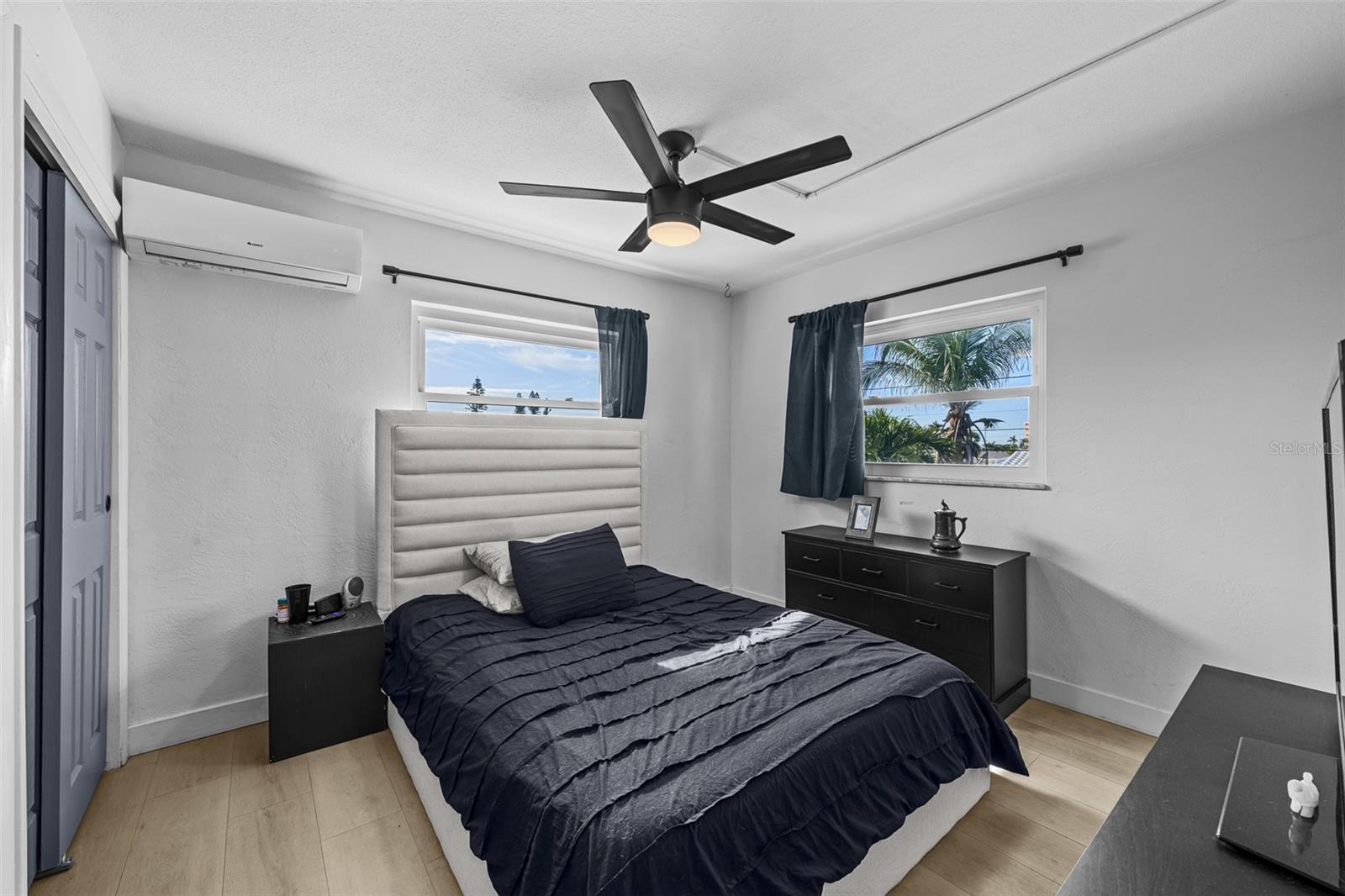 Image 7 of 20 For 11430 3rd Street E