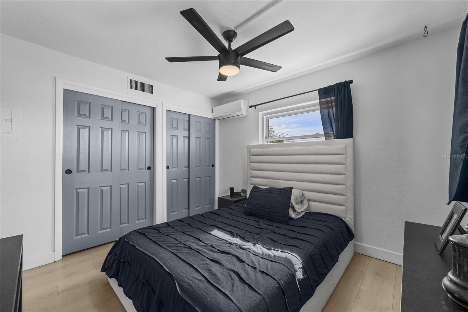 Image 8 of 20 For 11430 3rd Street E