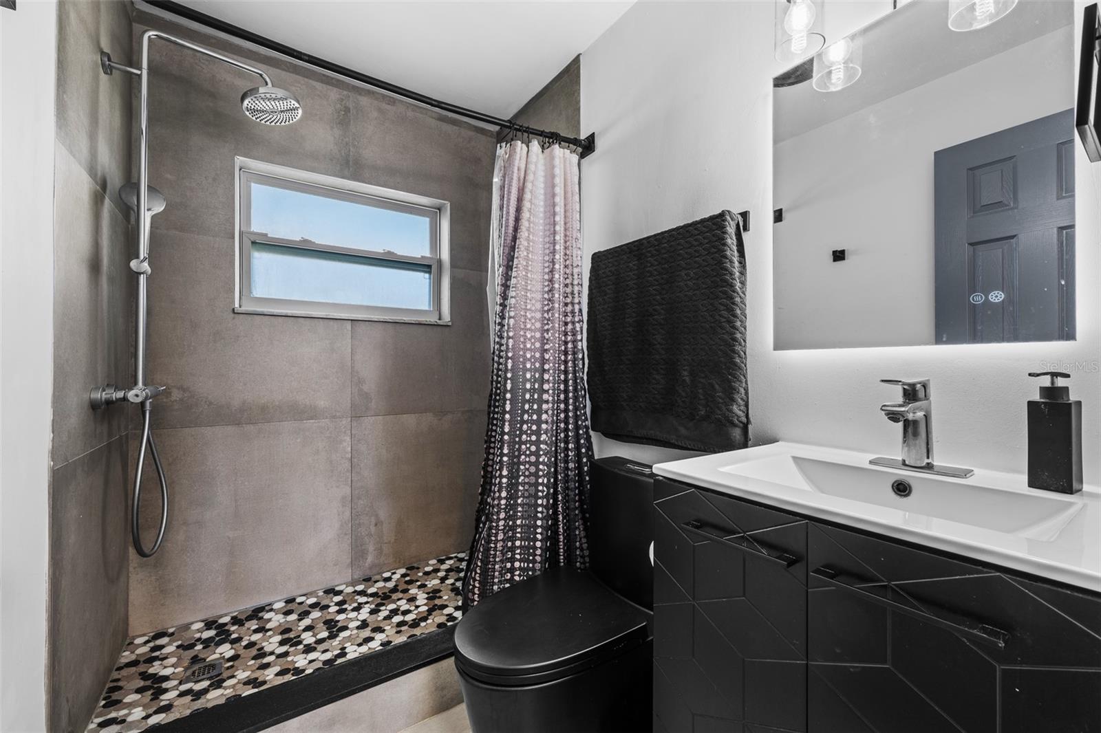 Image 9 of 20 For 11430 3rd Street E