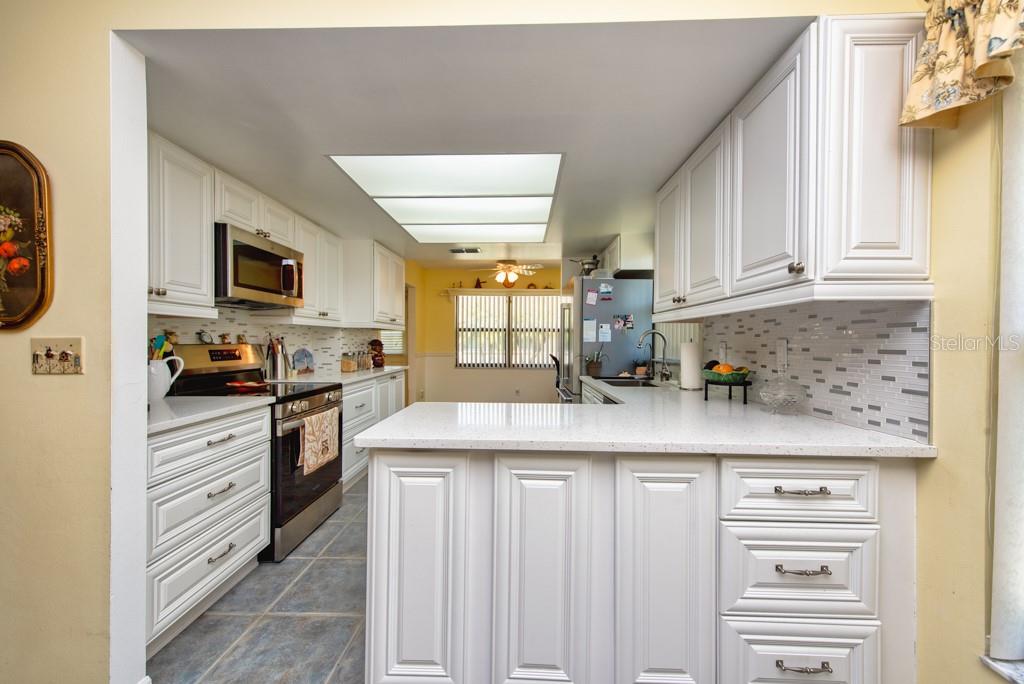 Image 2 of 38 For 1605 Leland Drive