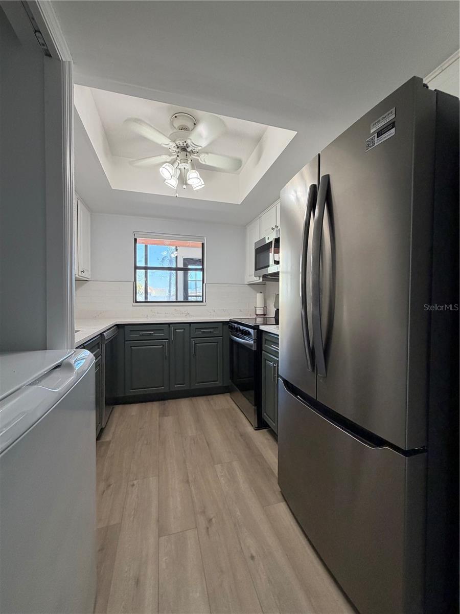 Image 13 of 39 For 1 Windrush Boulevard 93