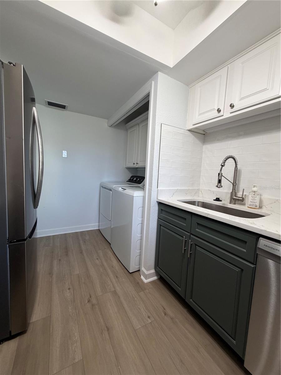 Image 15 of 39 For 1 Windrush Boulevard 93