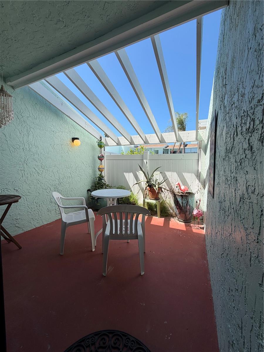 Image 8 of 39 For 1 Windrush Boulevard 93