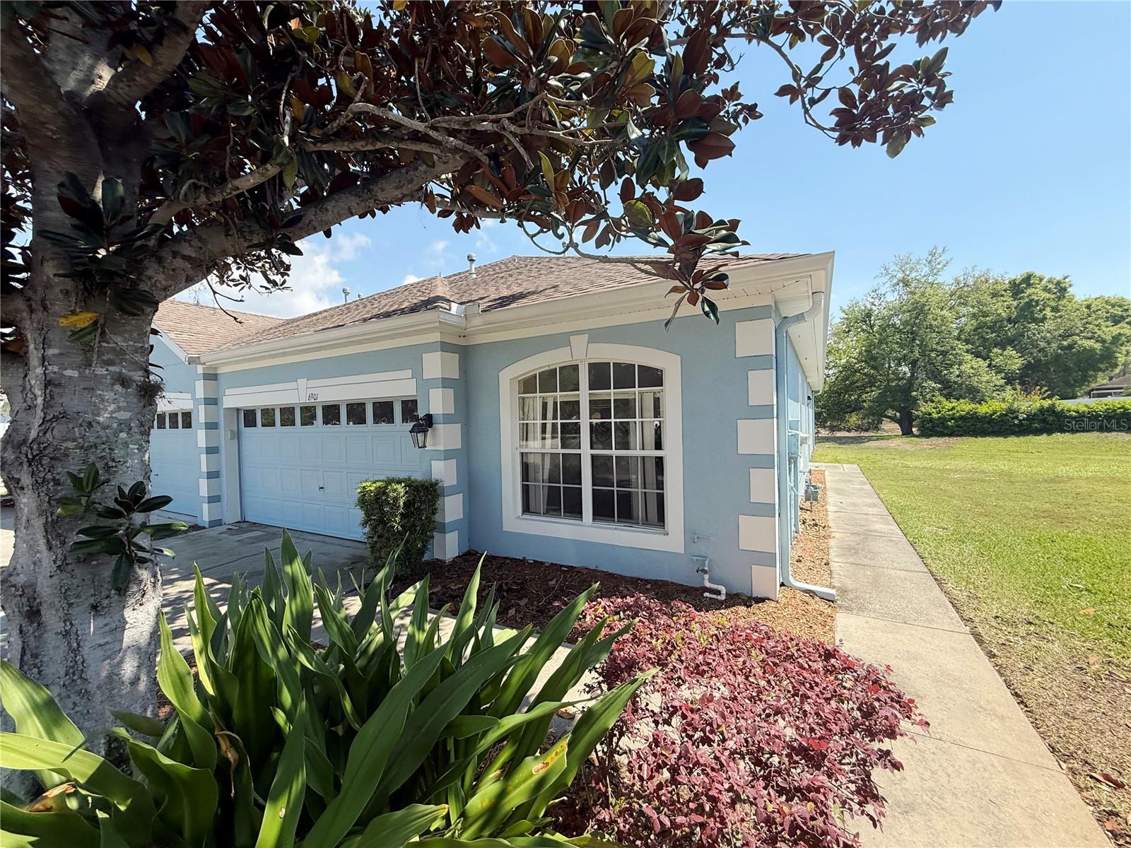 Details for 6901 Surrey Hill Place, APOLLO BEACH, FL 33572