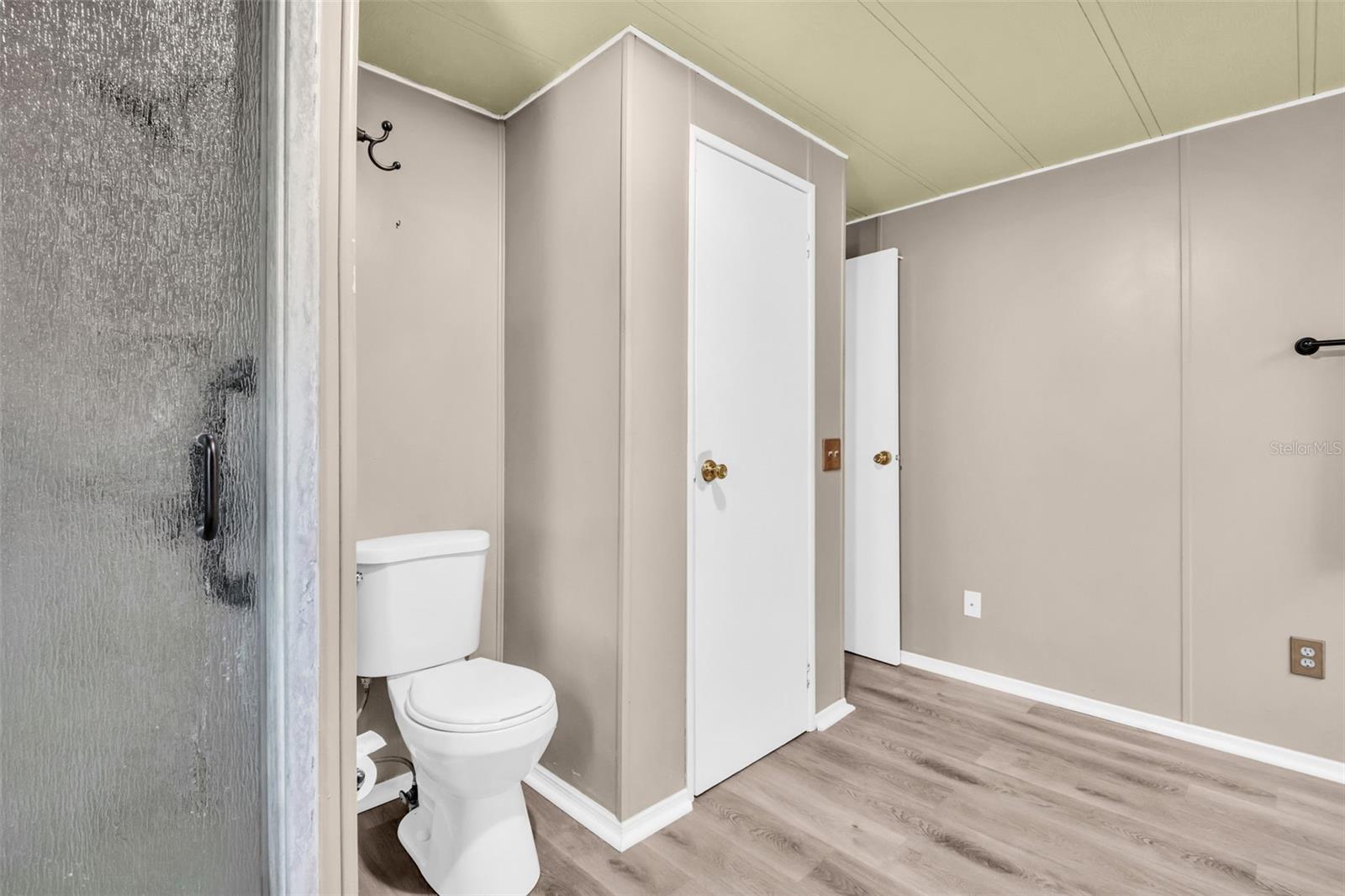 Image 27 of 66 For 23 Mountain Laurel Drive