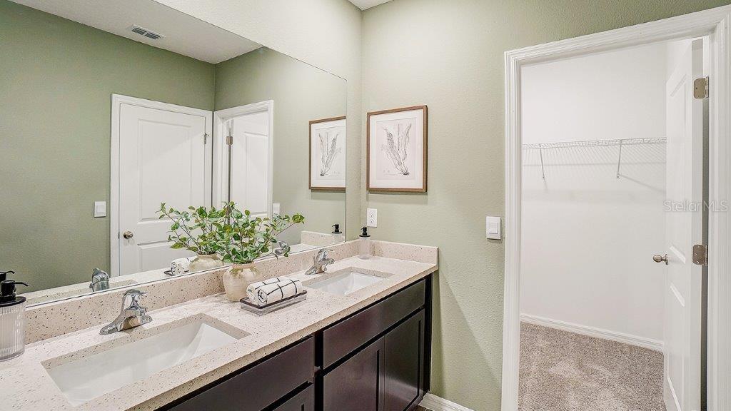 Image 6 of 16 For 11168 Velvet Apricot Drive