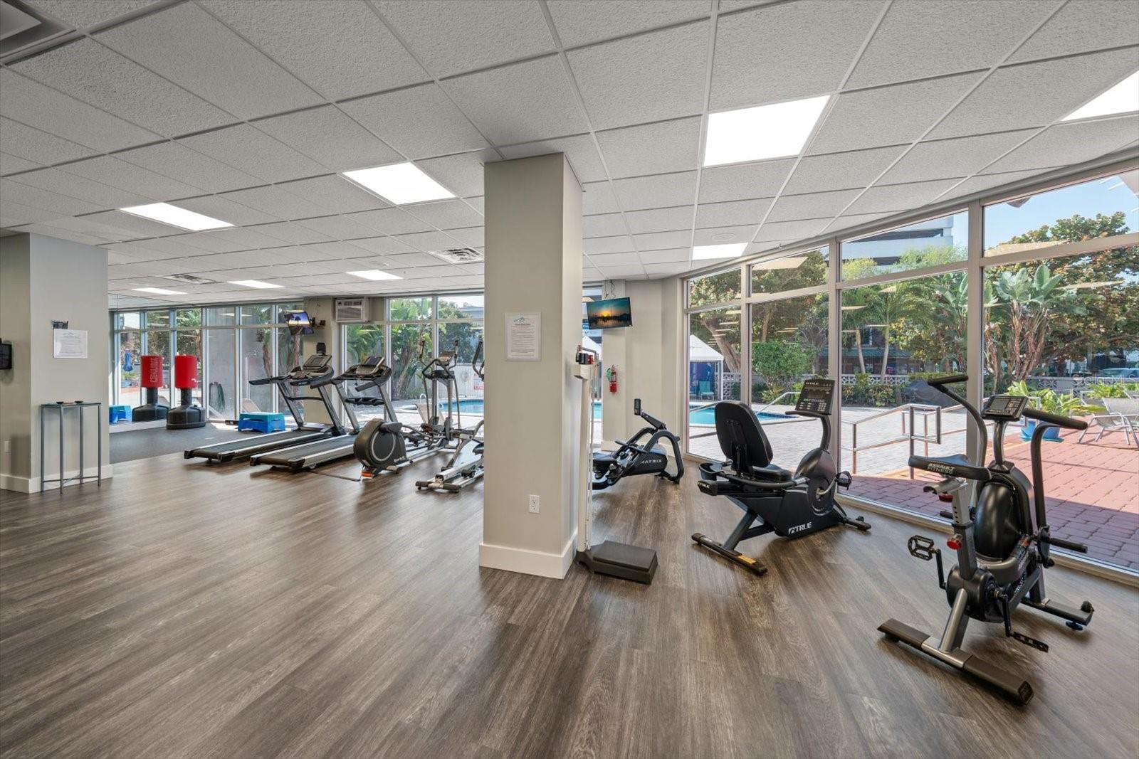 Image 22 of 27 For 470 3rd Street S 403