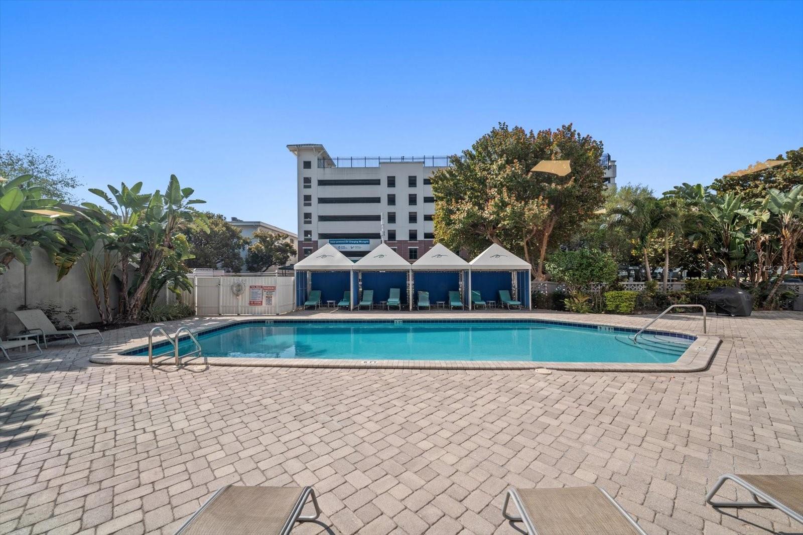 Image 23 of 27 For 470 3rd Street S 403