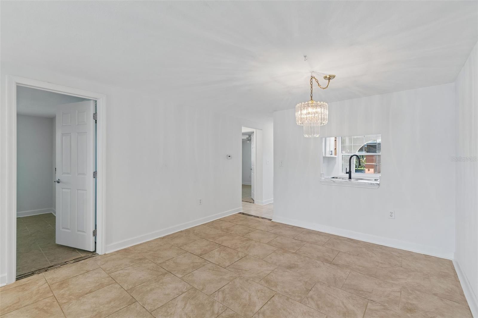 Image 15 of 25 For 4204 Stratford Drive 4204