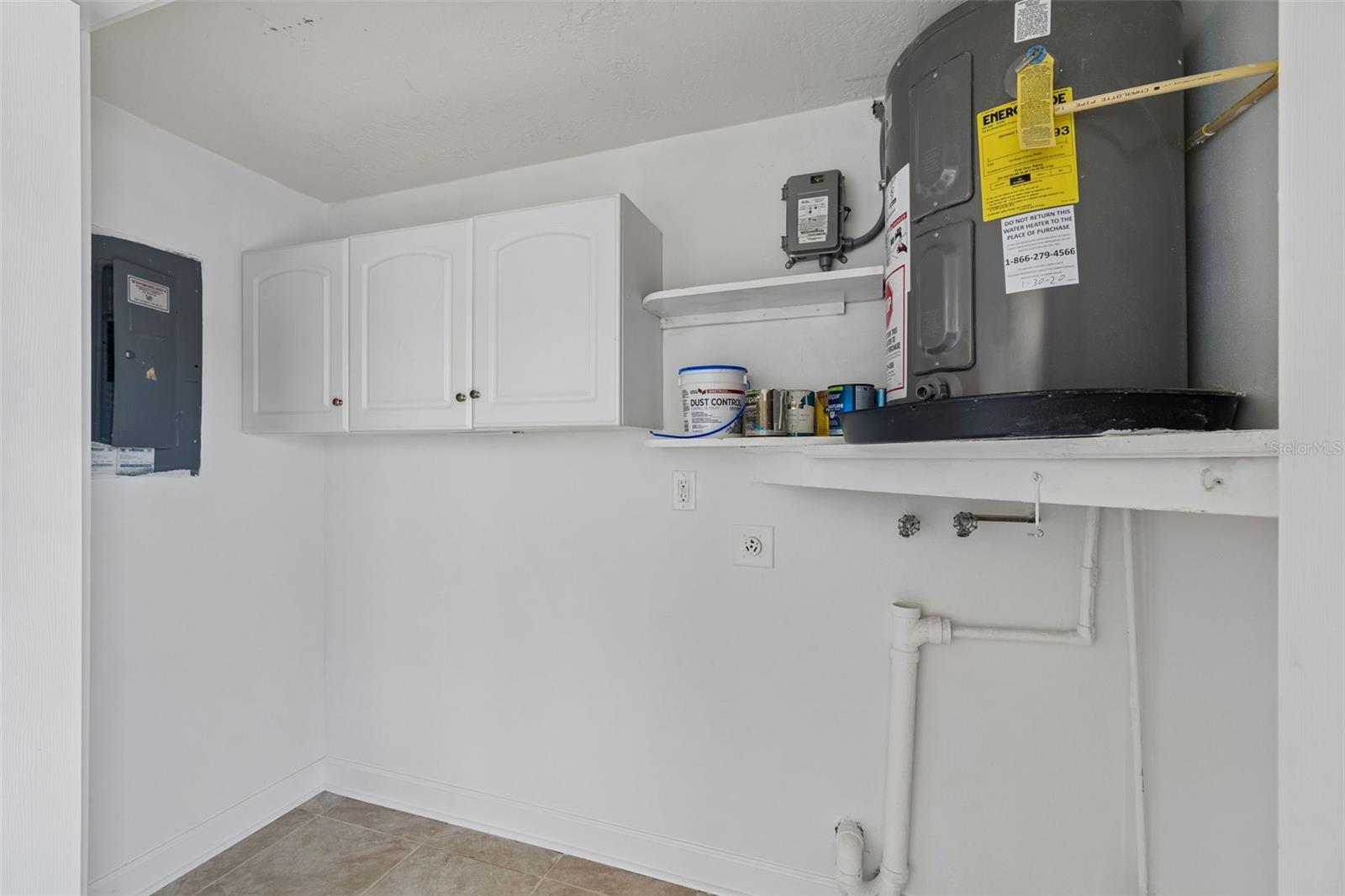 Image 24 of 25 For 4204 Stratford Drive 4204