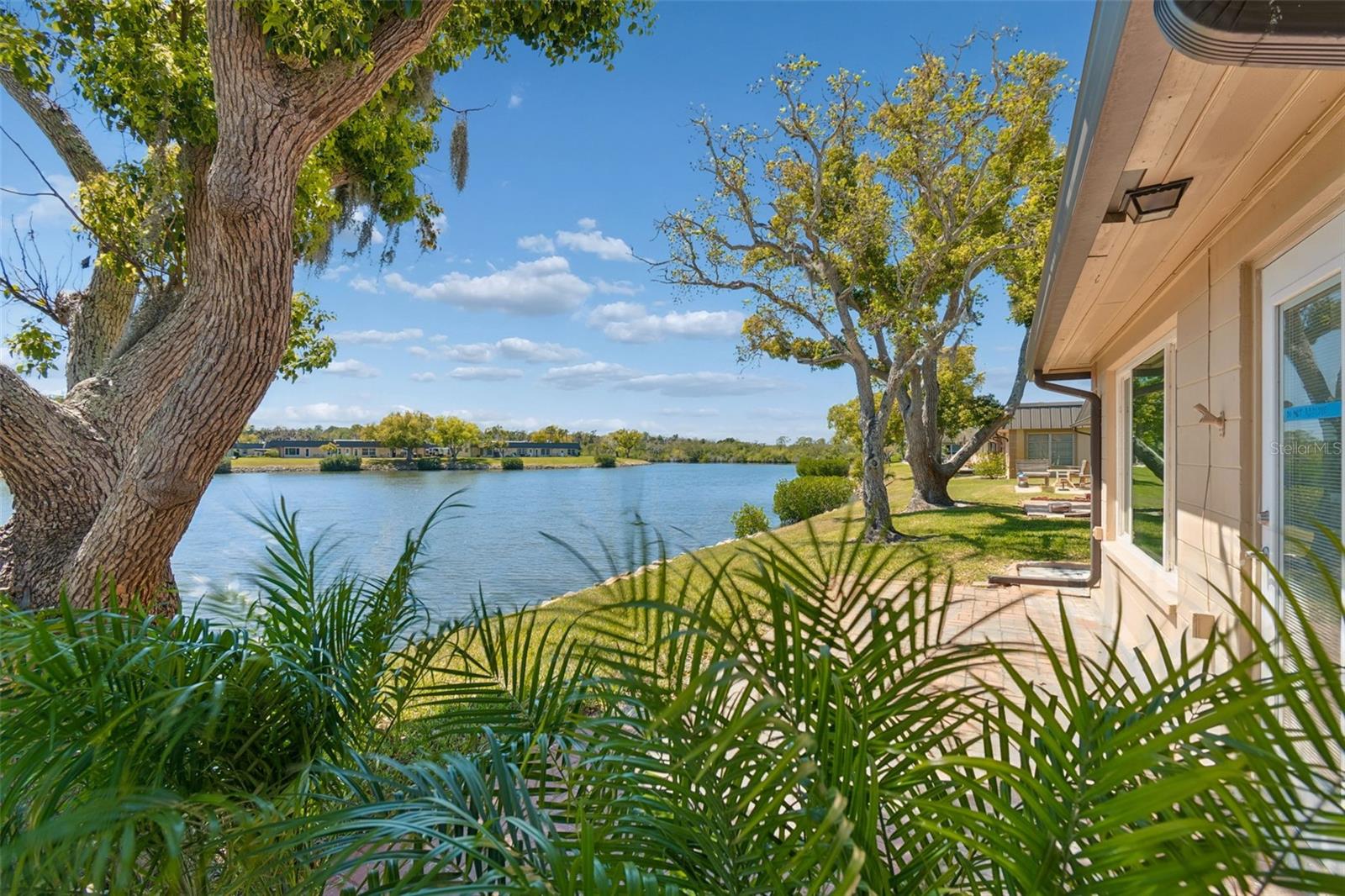 Image 8 of 25 For 4204 Stratford Drive 4204