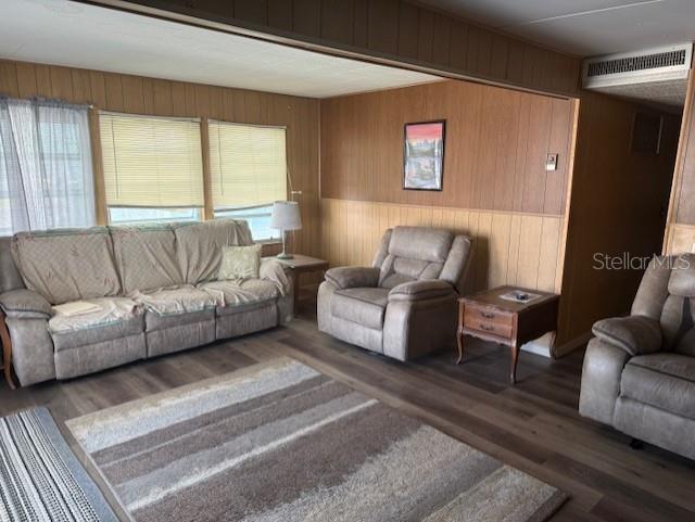 Image 32 of 40 For 308 51st Avenue Drive W