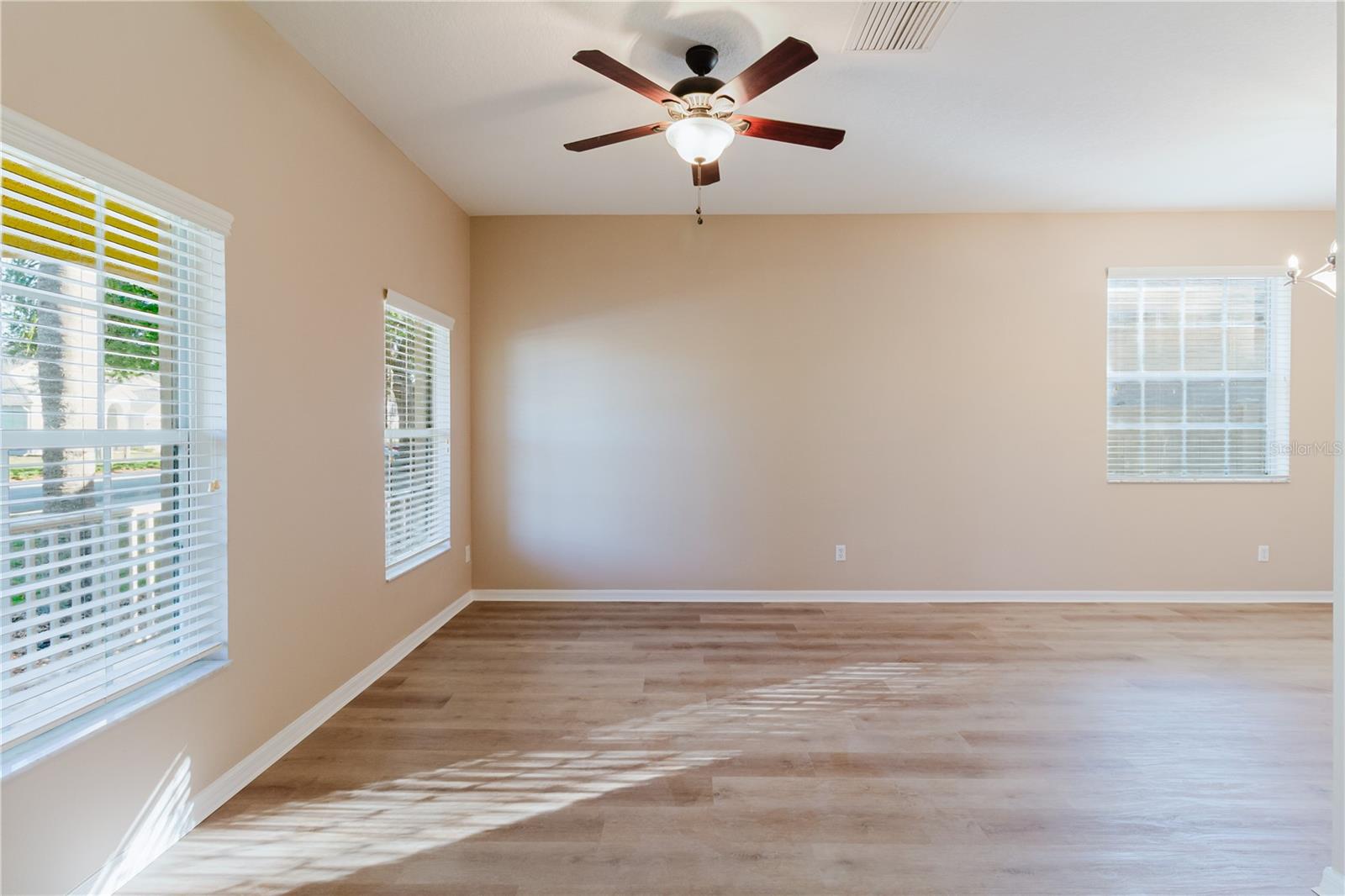 Image 7 of 30 For 3037 Downan Point Drive