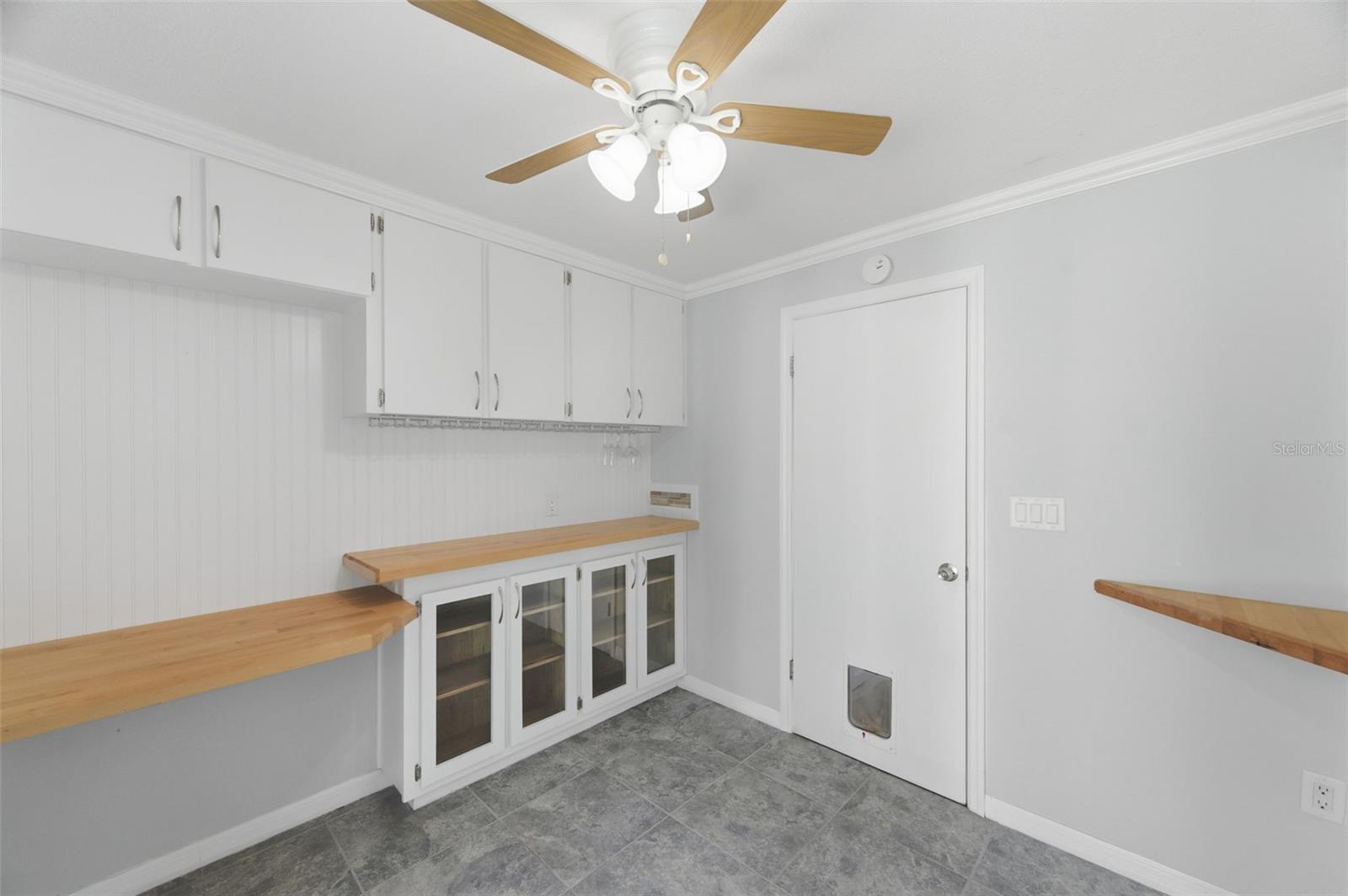 Listing photo id 18 for 6211 Waycross Drive