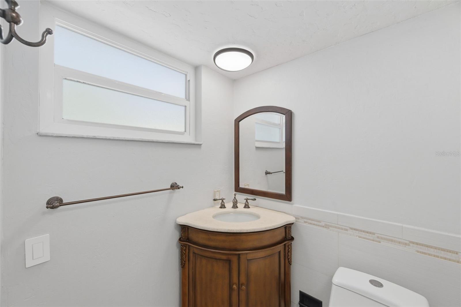 Listing photo id 22 for 6211 Waycross Drive