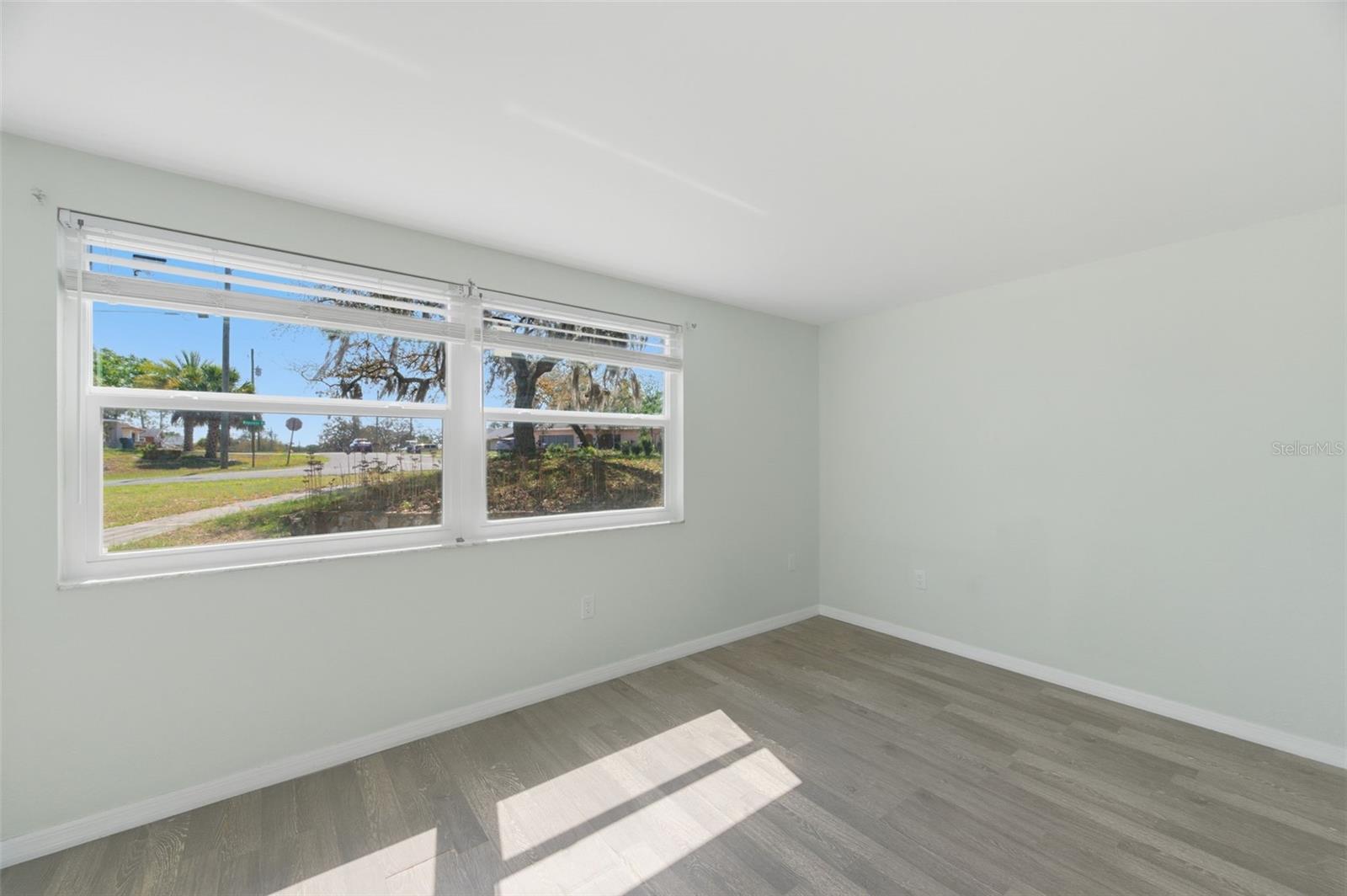 Listing photo id 26 for 6211 Waycross Drive