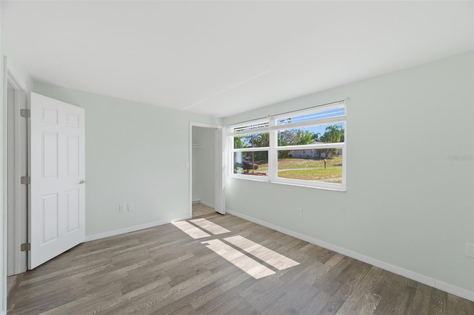 Listing photo id 27 for 6211 Waycross Drive