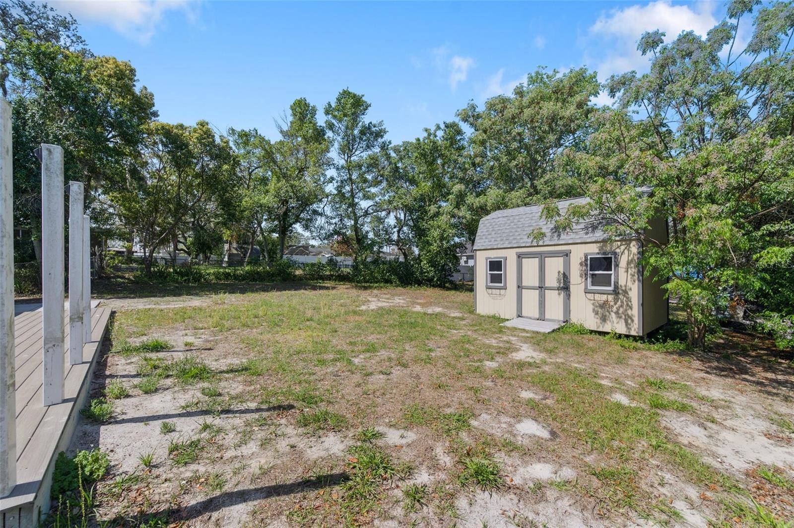 Listing photo id 39 for 6211 Waycross Drive