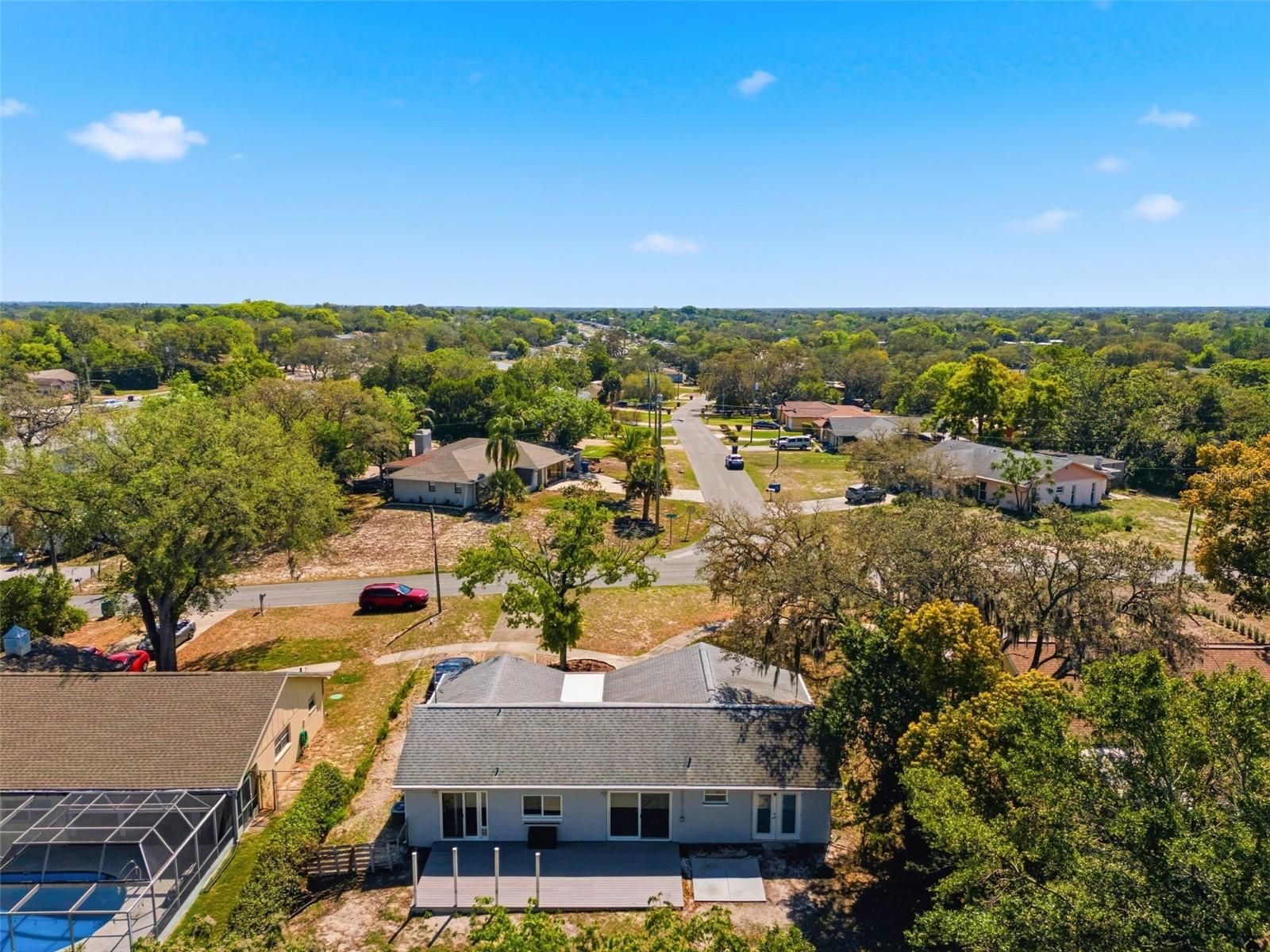 Listing photo id 44 for 6211 Waycross Drive