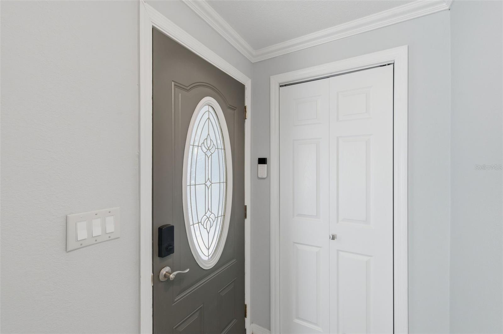 Listing photo id 4 for 6211 Waycross Drive