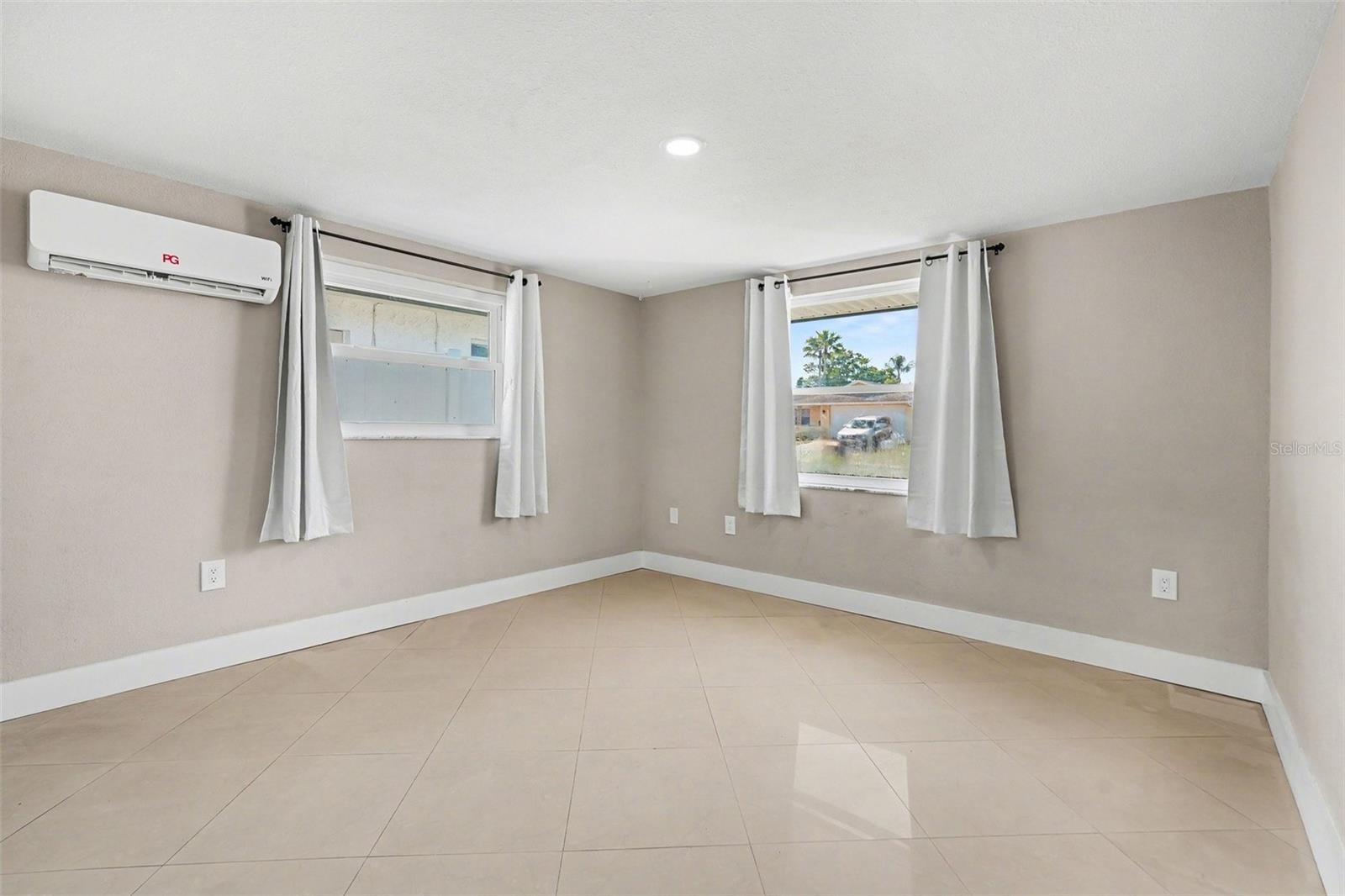 Image 23 of 37 For 5813 Chapman Drive