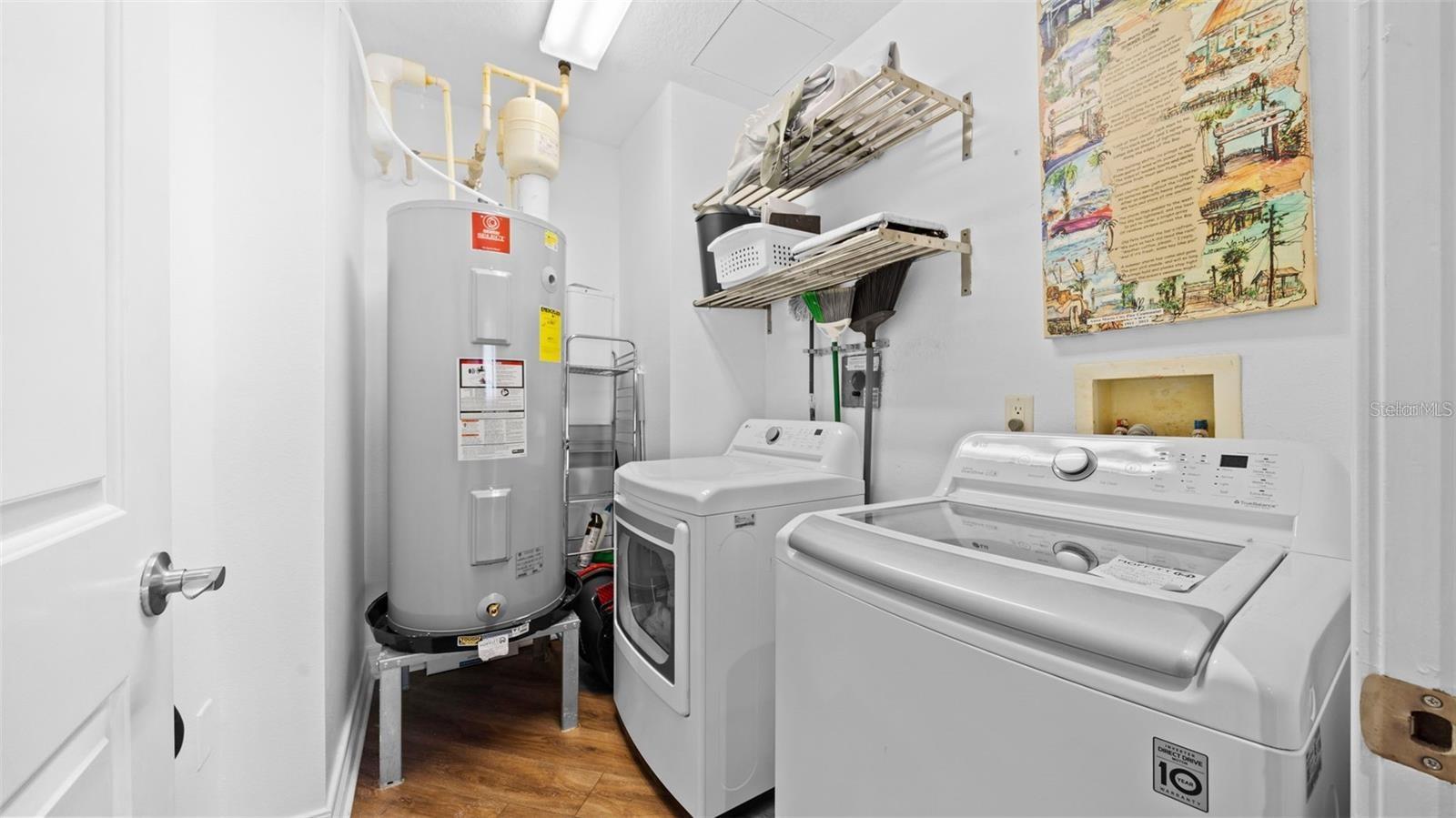 Image 7 of 17 For 1209 Cumberland Avenue 505