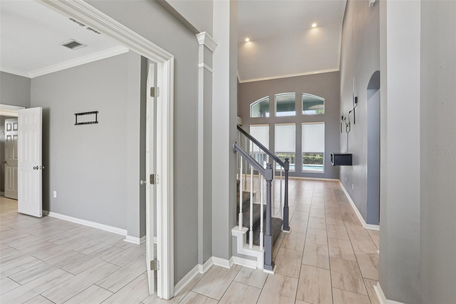 Listing photo id 19 for 22850 Collridge Drive