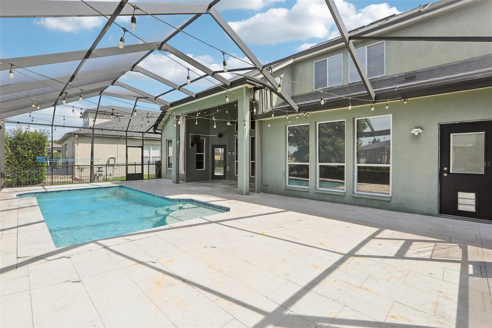 Listing photo id 60 for 22850 Collridge Drive