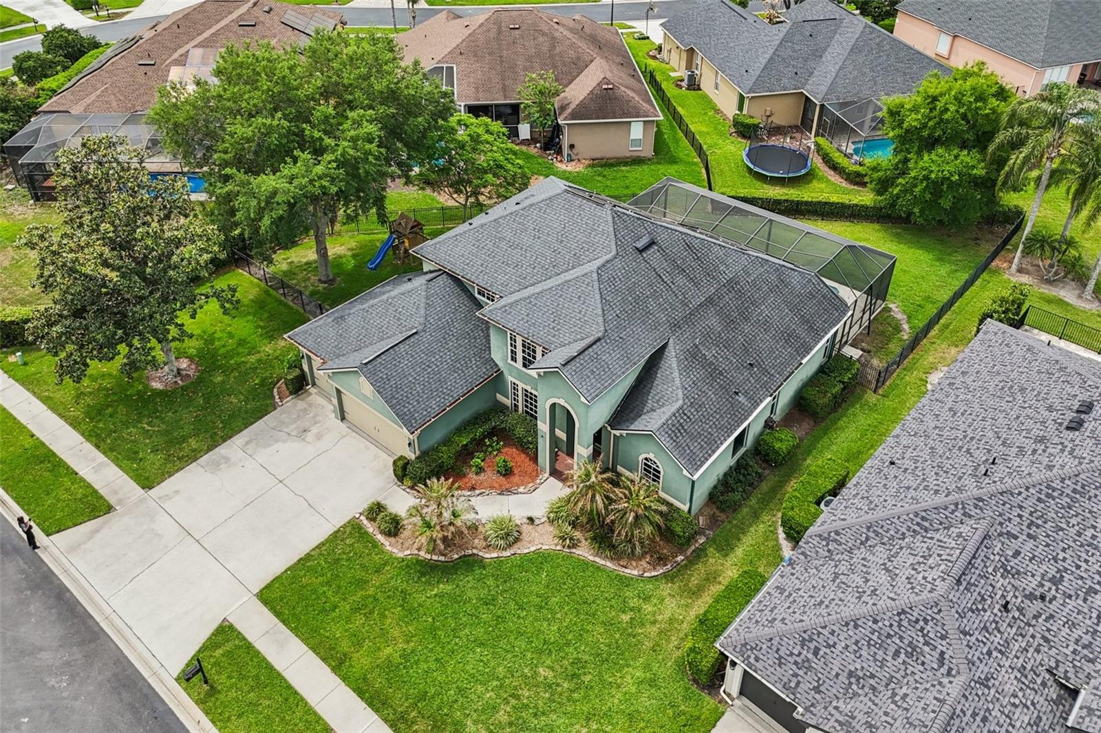 Listing photo id 65 for 22850 Collridge Drive