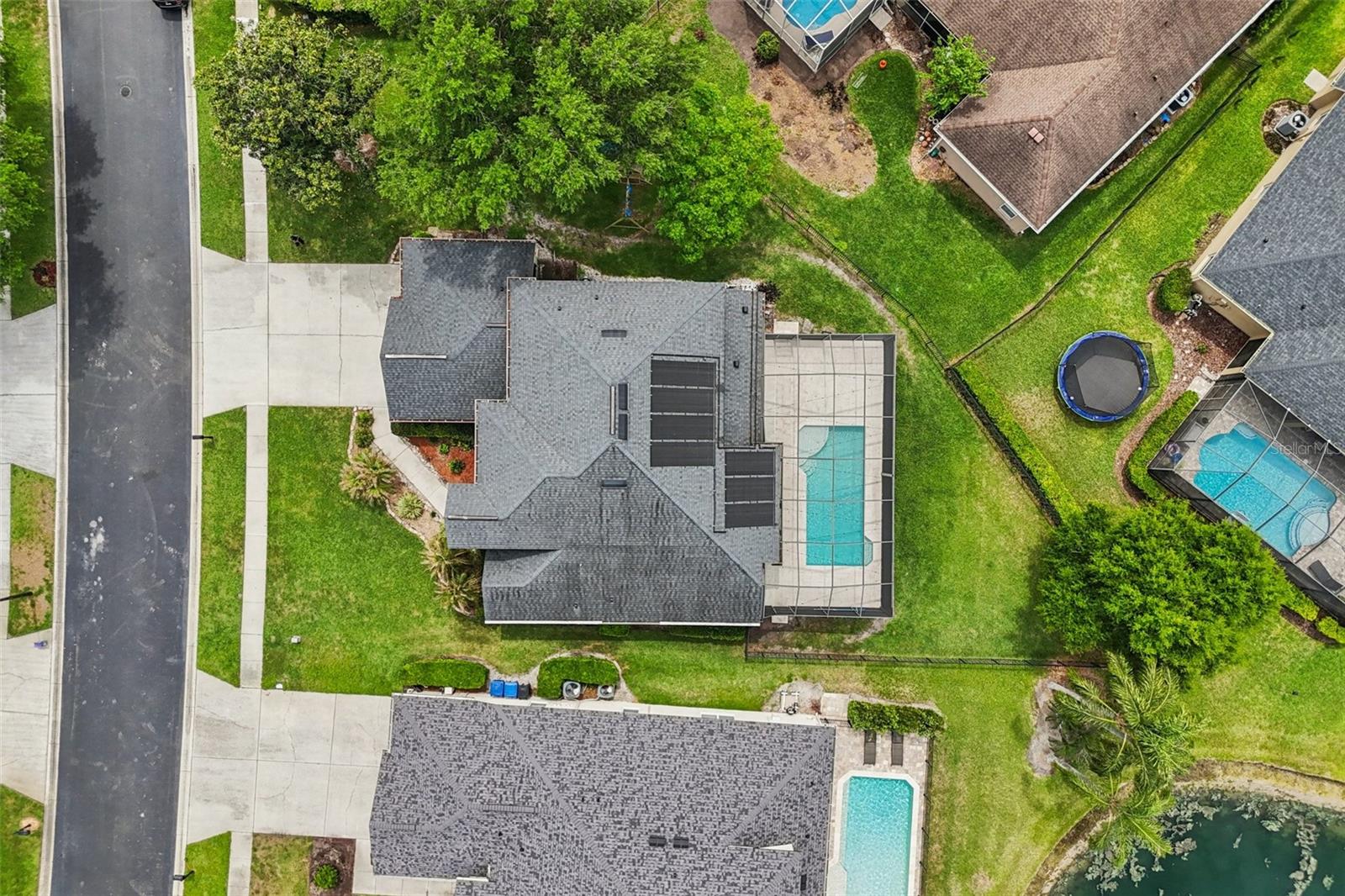 Listing photo id 70 for 22850 Collridge Drive