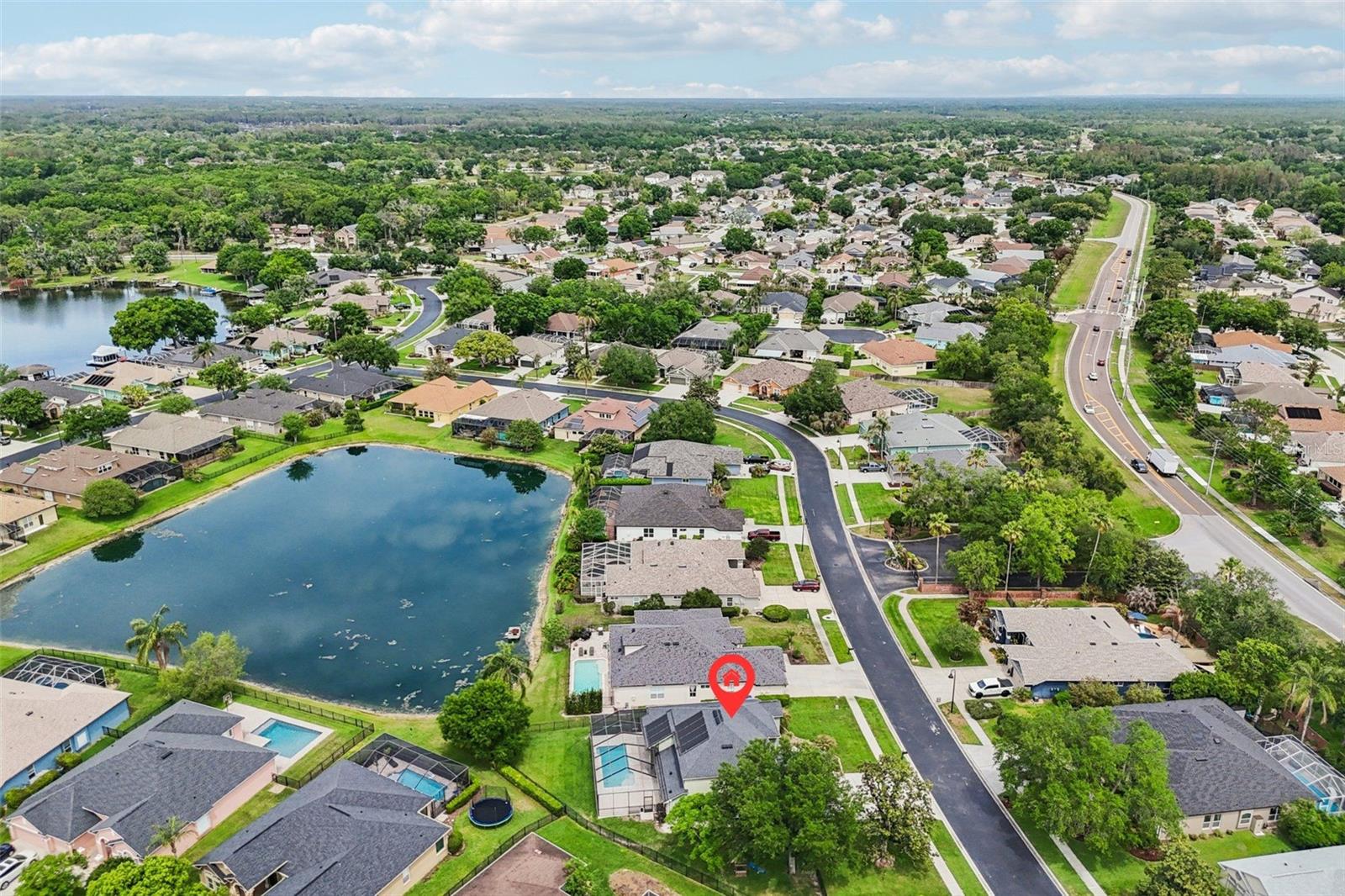 Listing photo id 72 for 22850 Collridge Drive