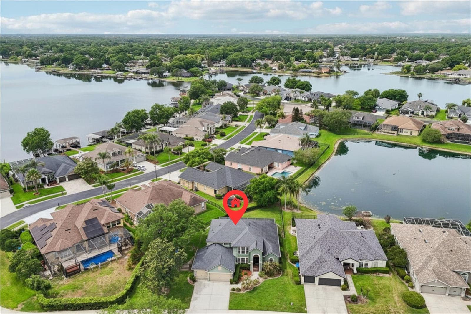 Listing photo id 74 for 22850 Collridge Drive