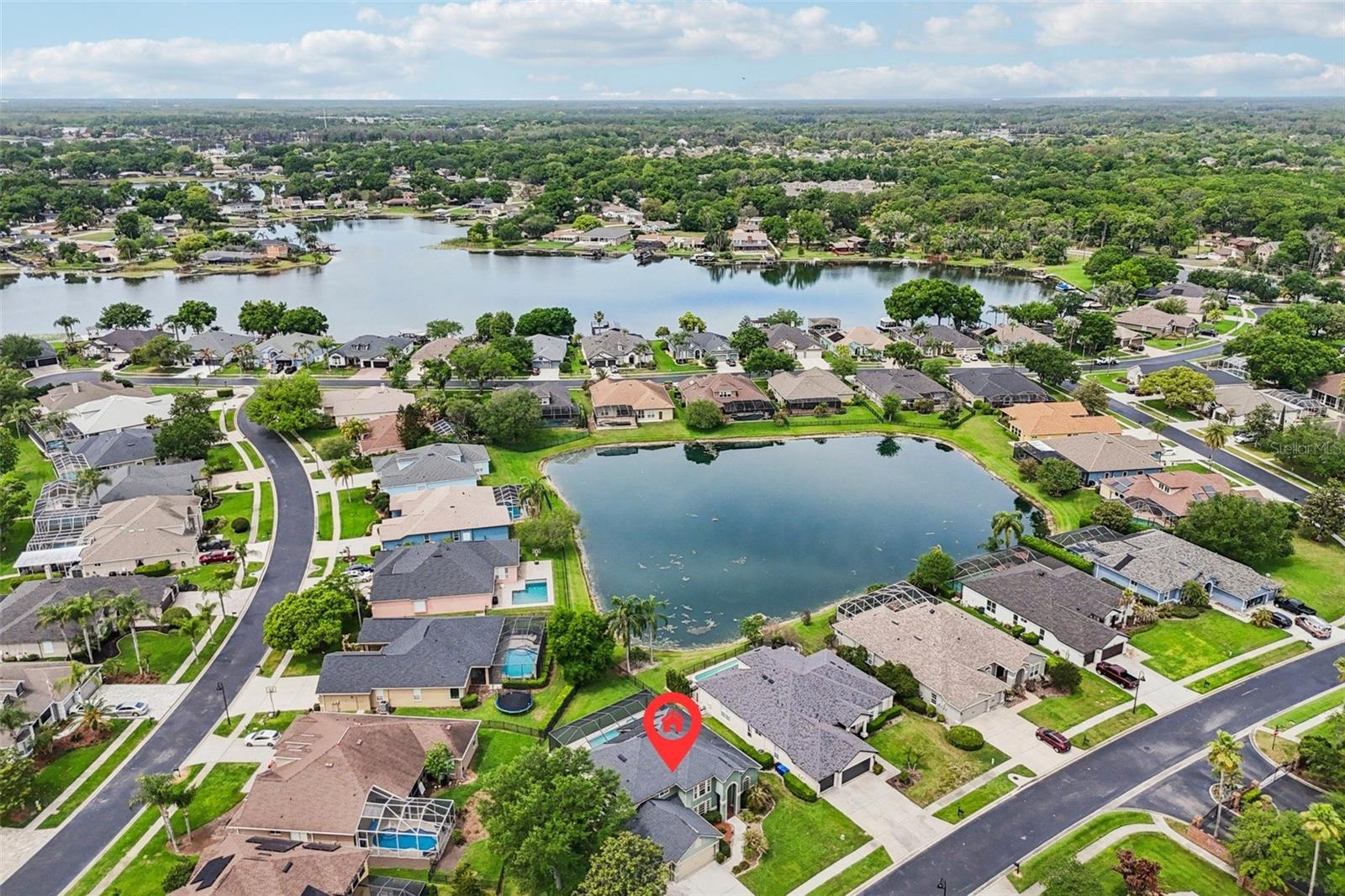 Listing photo id 75 for 22850 Collridge Drive