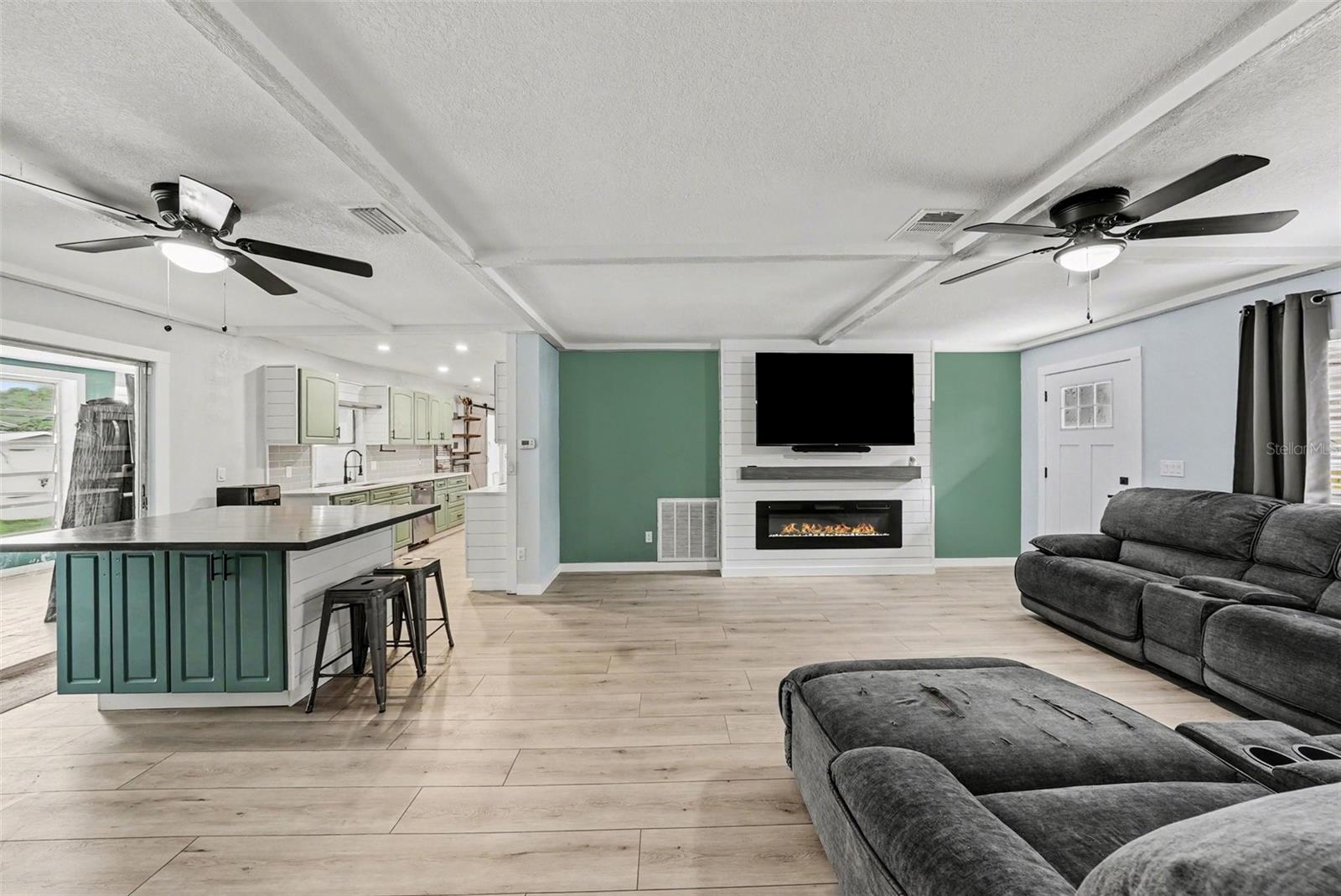 Image 7 of 30 For 1810 Driftwood Circle S