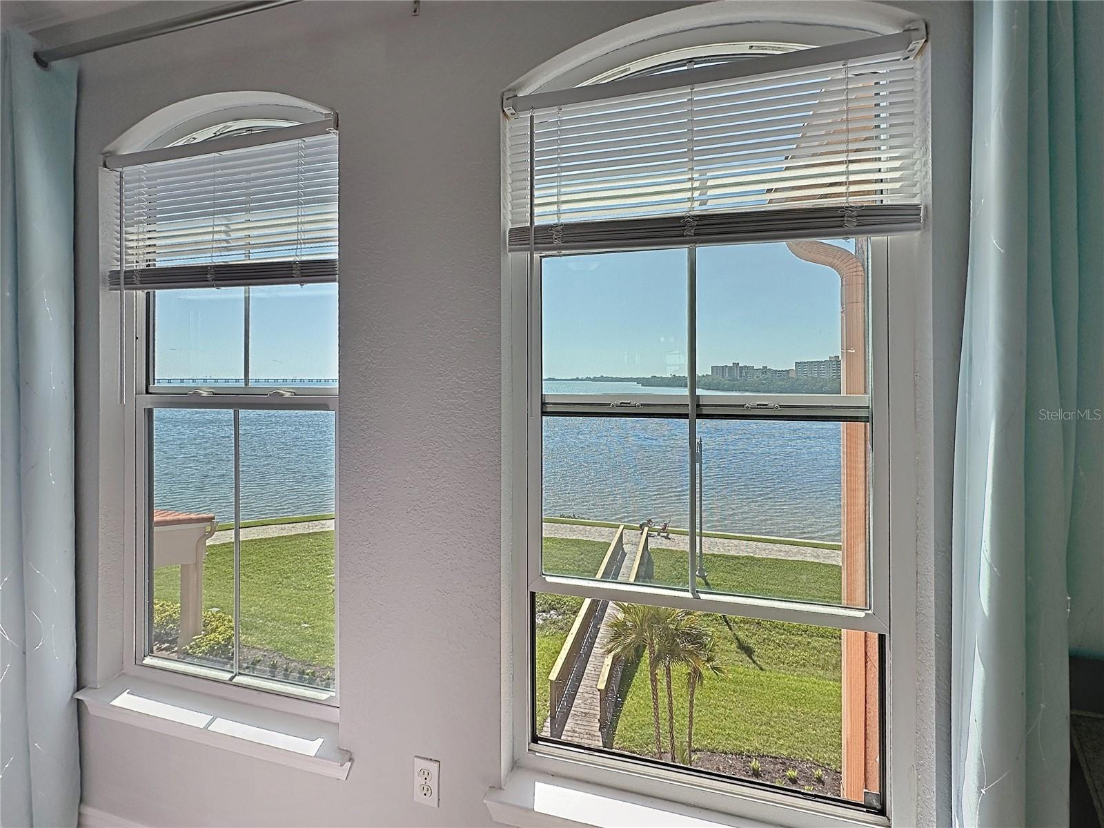 Image 17 of 52 For 2755 Via Capri  1237