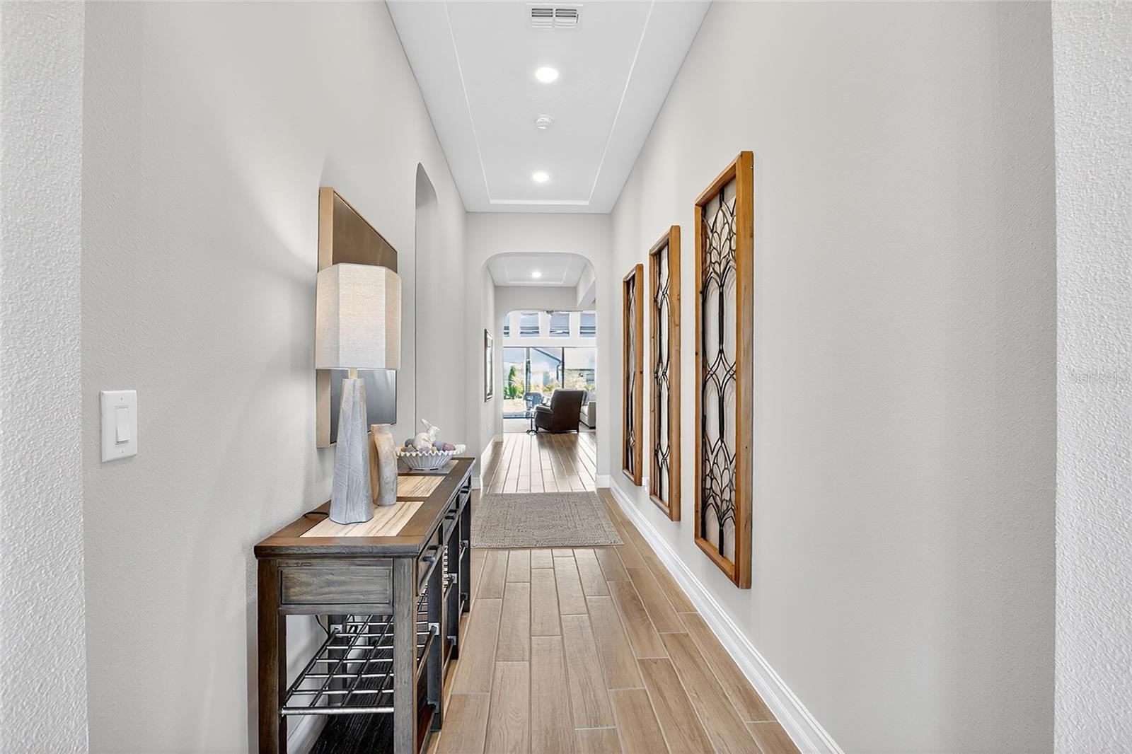 Image 11 of 81 For 17904 Linden Common Court