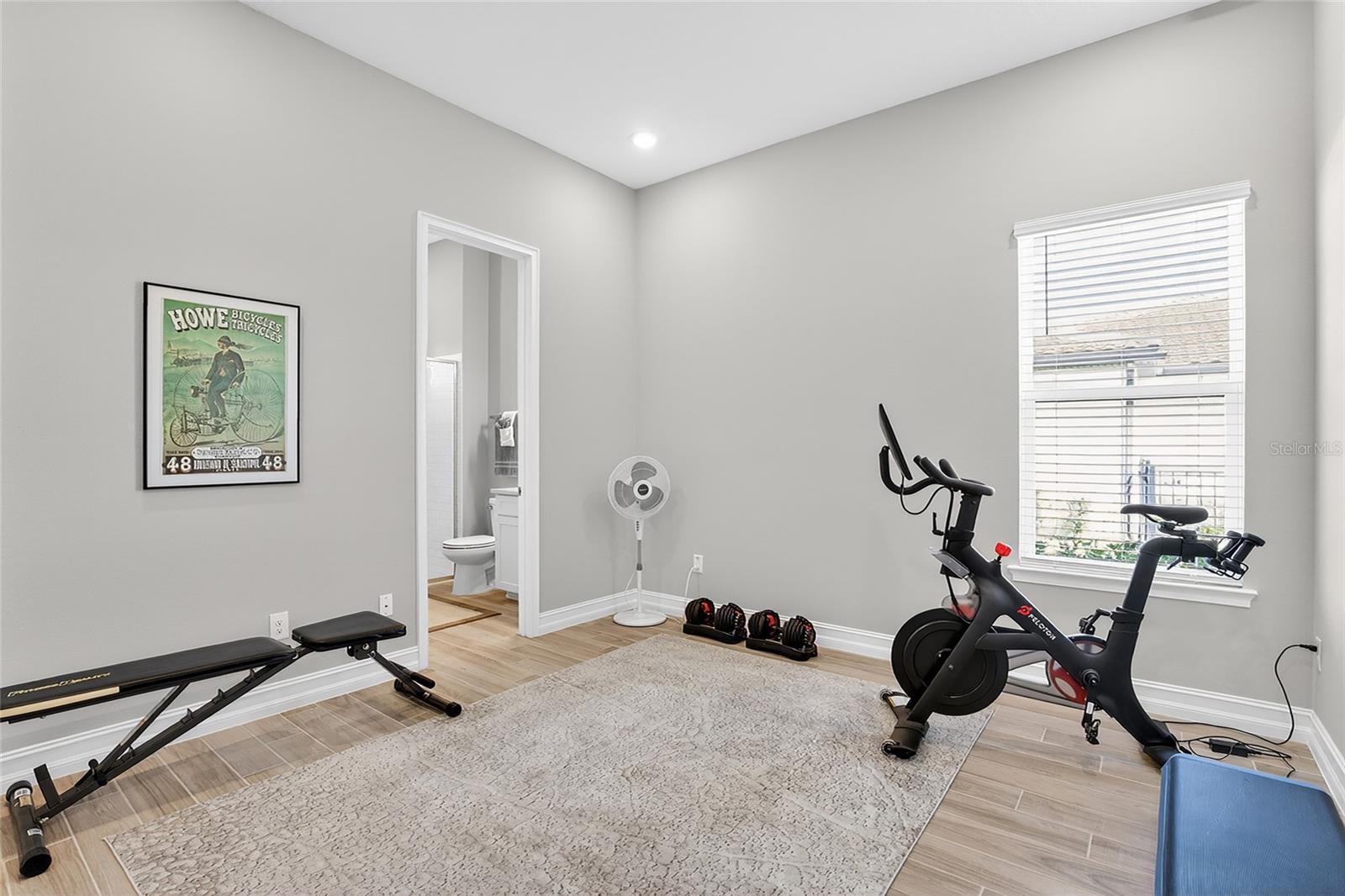 Image 14 of 81 For 17904 Linden Common Court