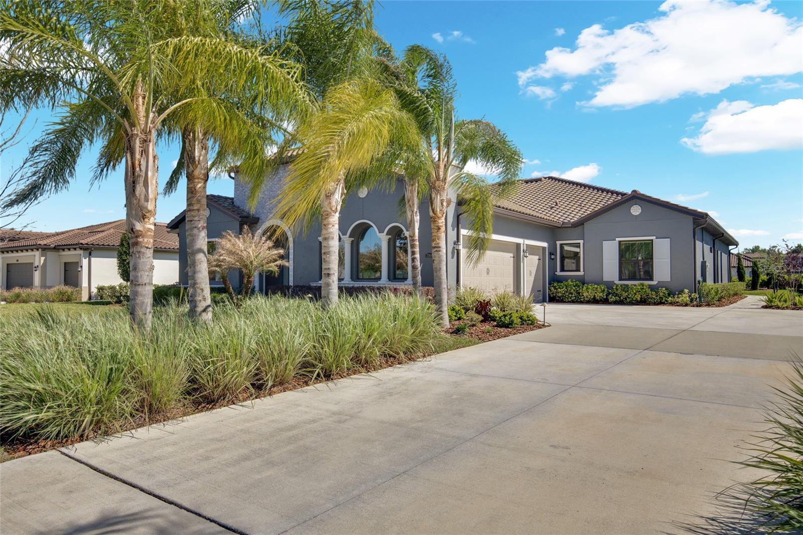 Image 3 of 81 For 17904 Linden Common Court