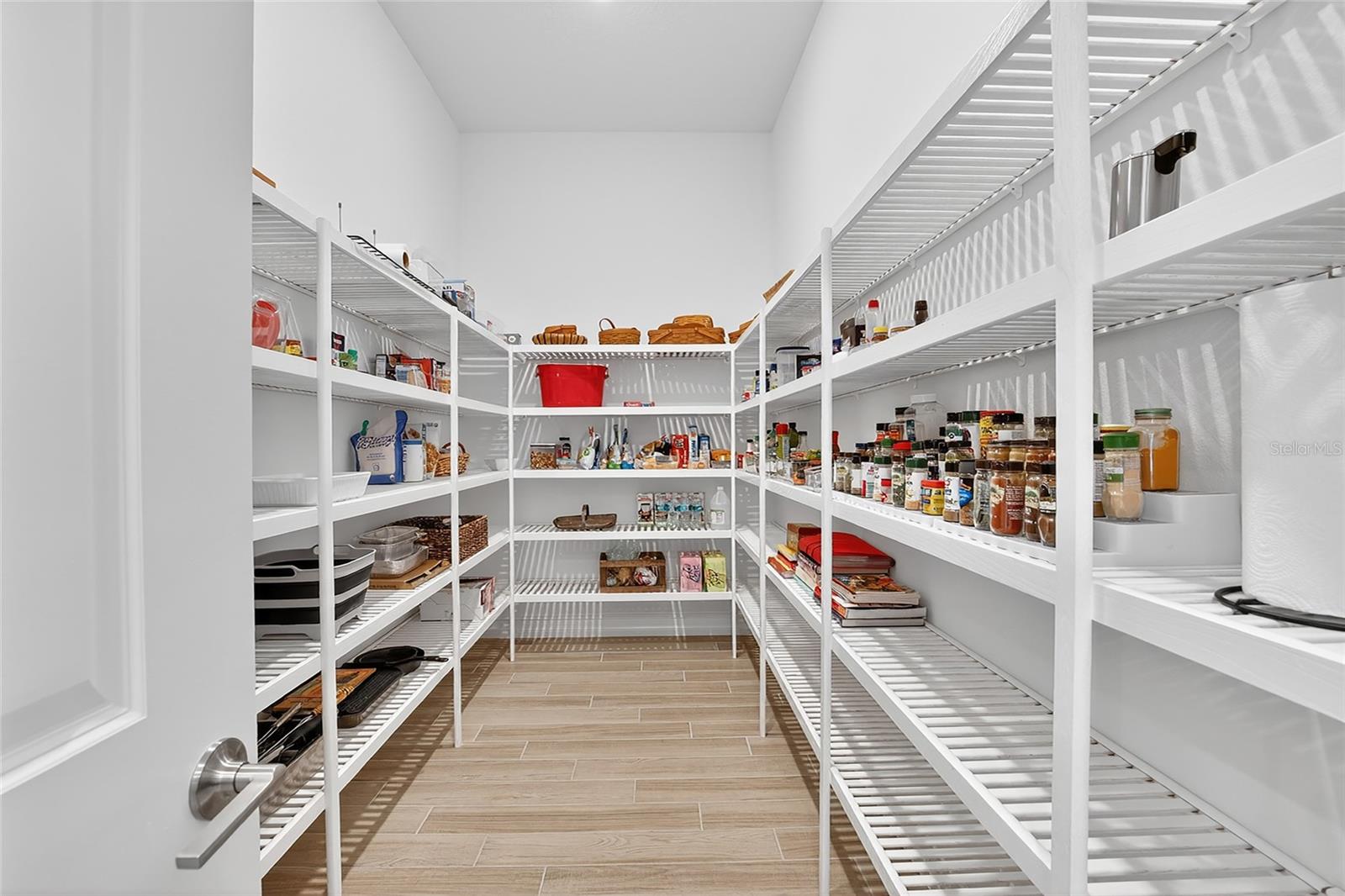 Image 30 of 81 For 17904 Linden Common Court