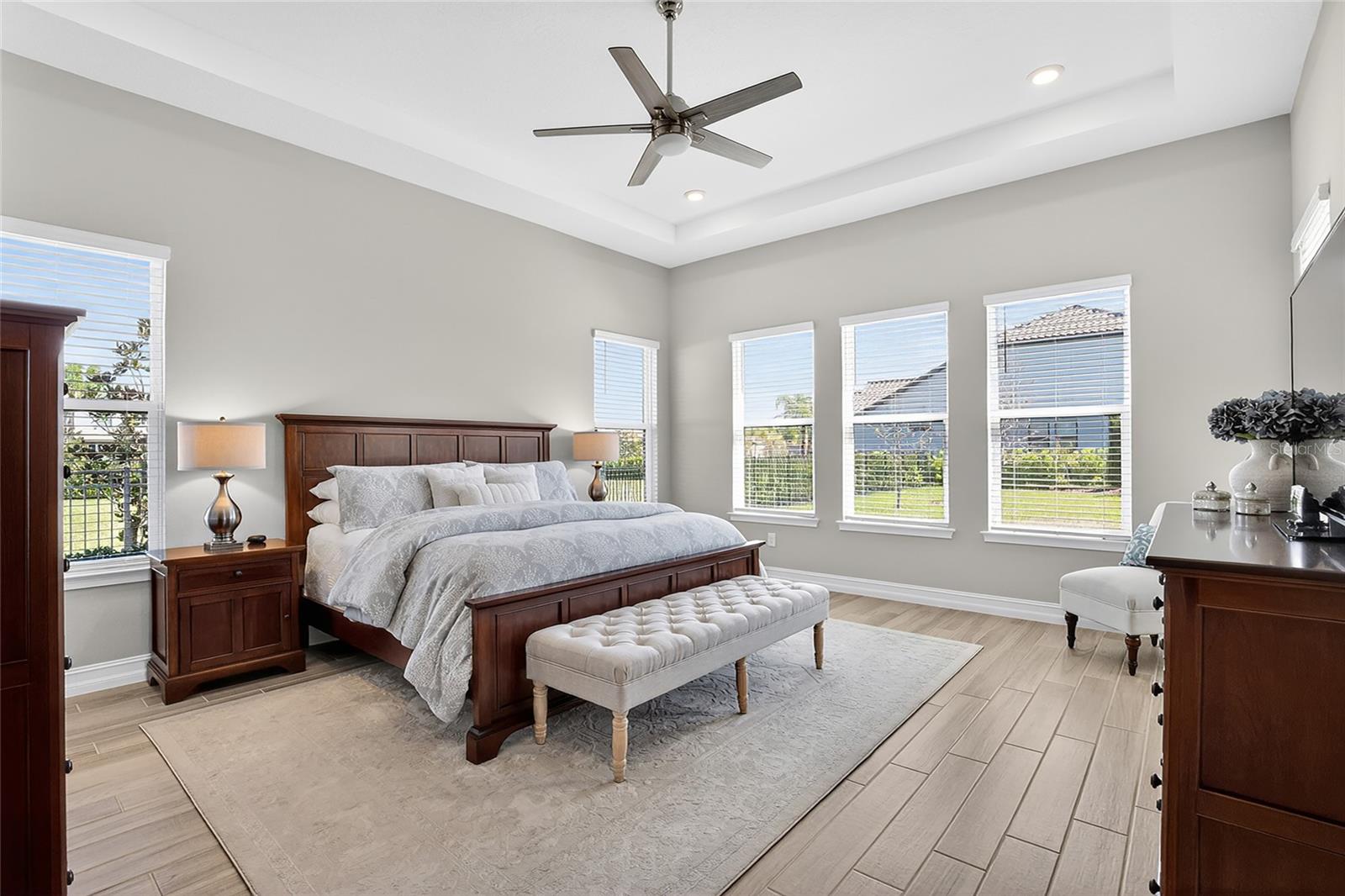 Image 37 of 81 For 17904 Linden Common Court