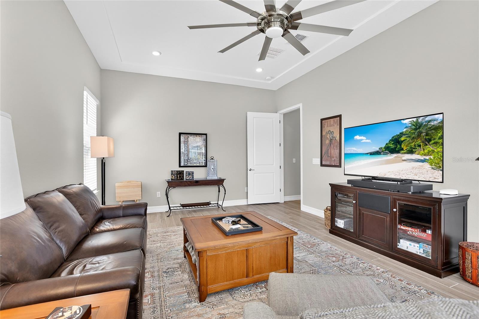 Image 45 of 81 For 17904 Linden Common Court