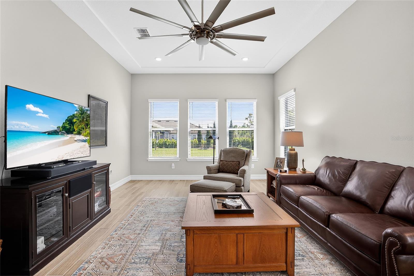 Image 46 of 81 For 17904 Linden Common Court