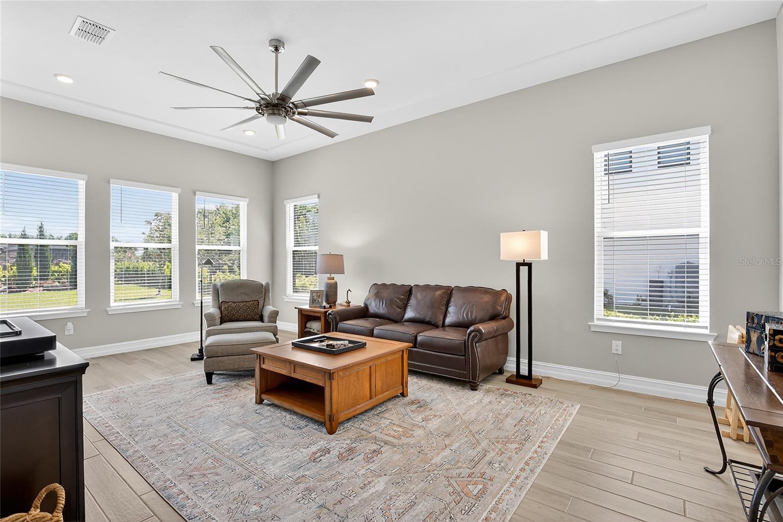 Image 47 of 81 For 17904 Linden Common Court