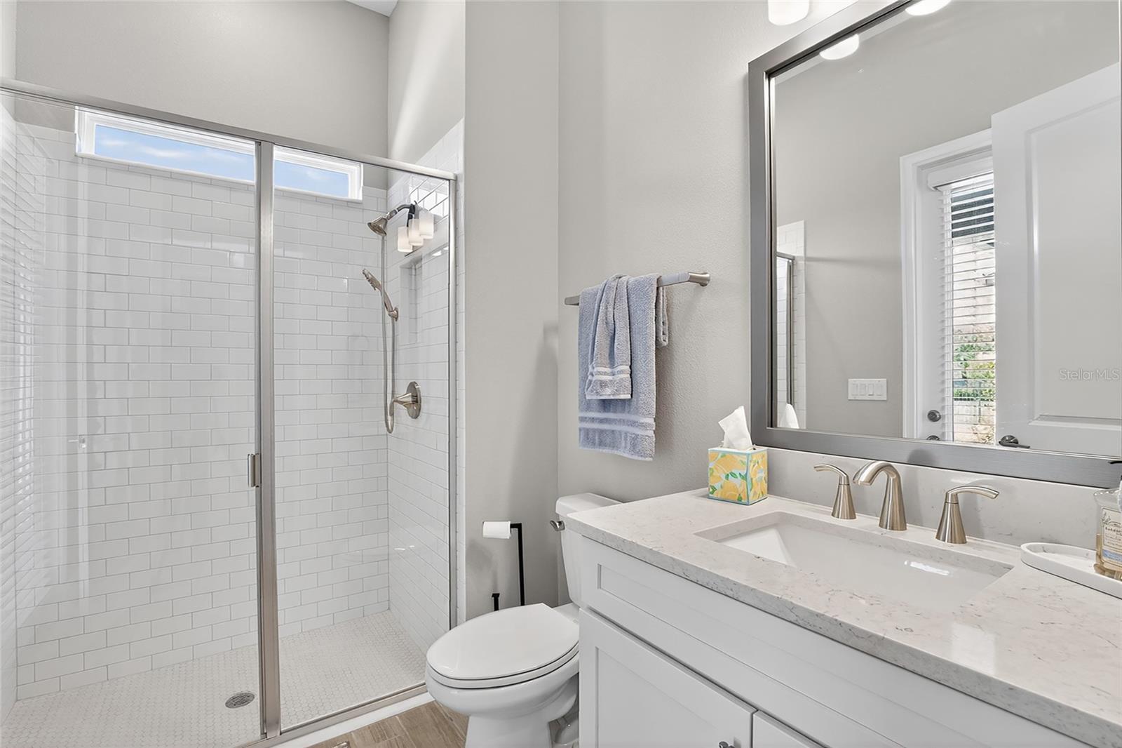 Image 48 of 81 For 17904 Linden Common Court