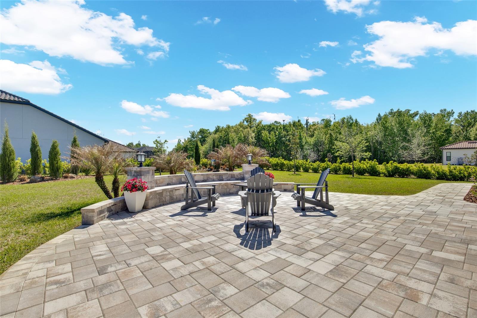 Image 63 of 81 For 17904 Linden Common Court