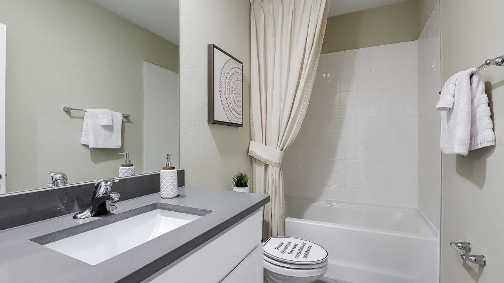 Image 14 of 19 For 11190 Treasure Swale Way