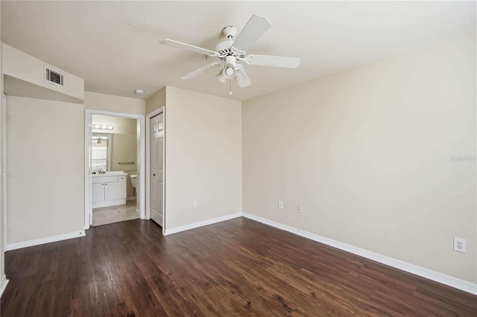 Image 20 of 27 For 18106 Peregrines Perch Place 5104